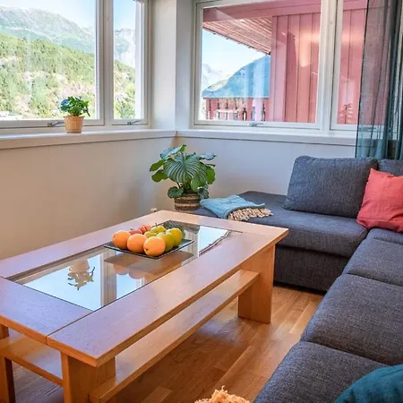 Fjord Nature Apartment Hellesylt